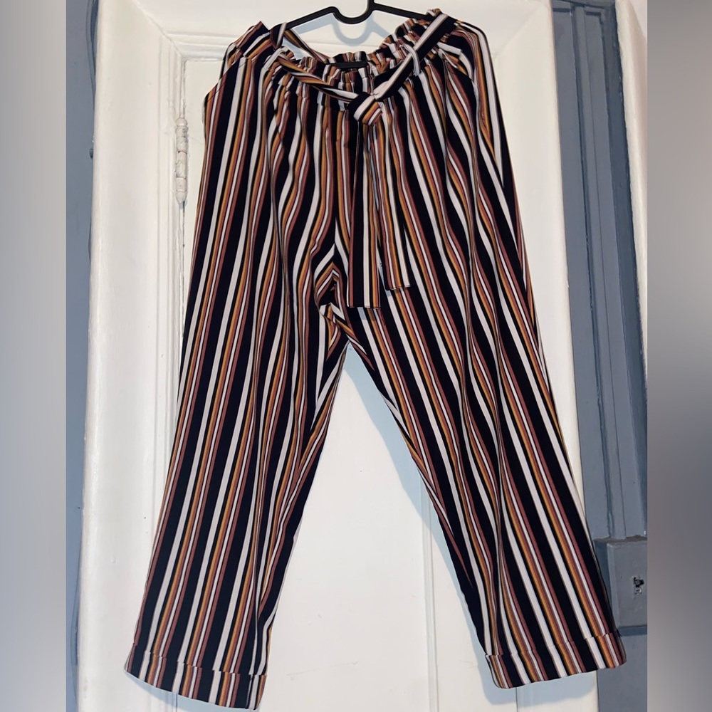 Vertical Striped Pants With Belt